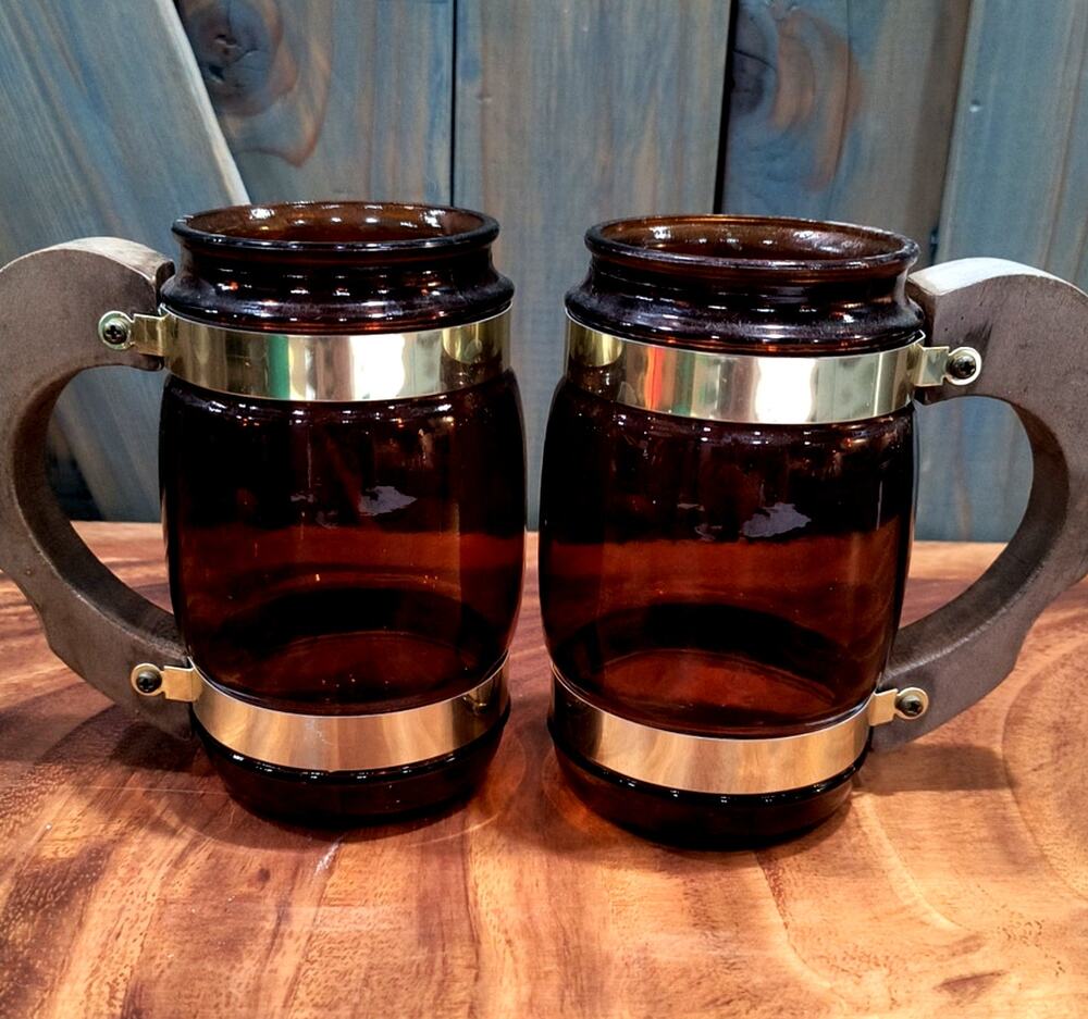 686. Vintage Rustic Siestaware Glass Barrel Mugs Wooden Handles